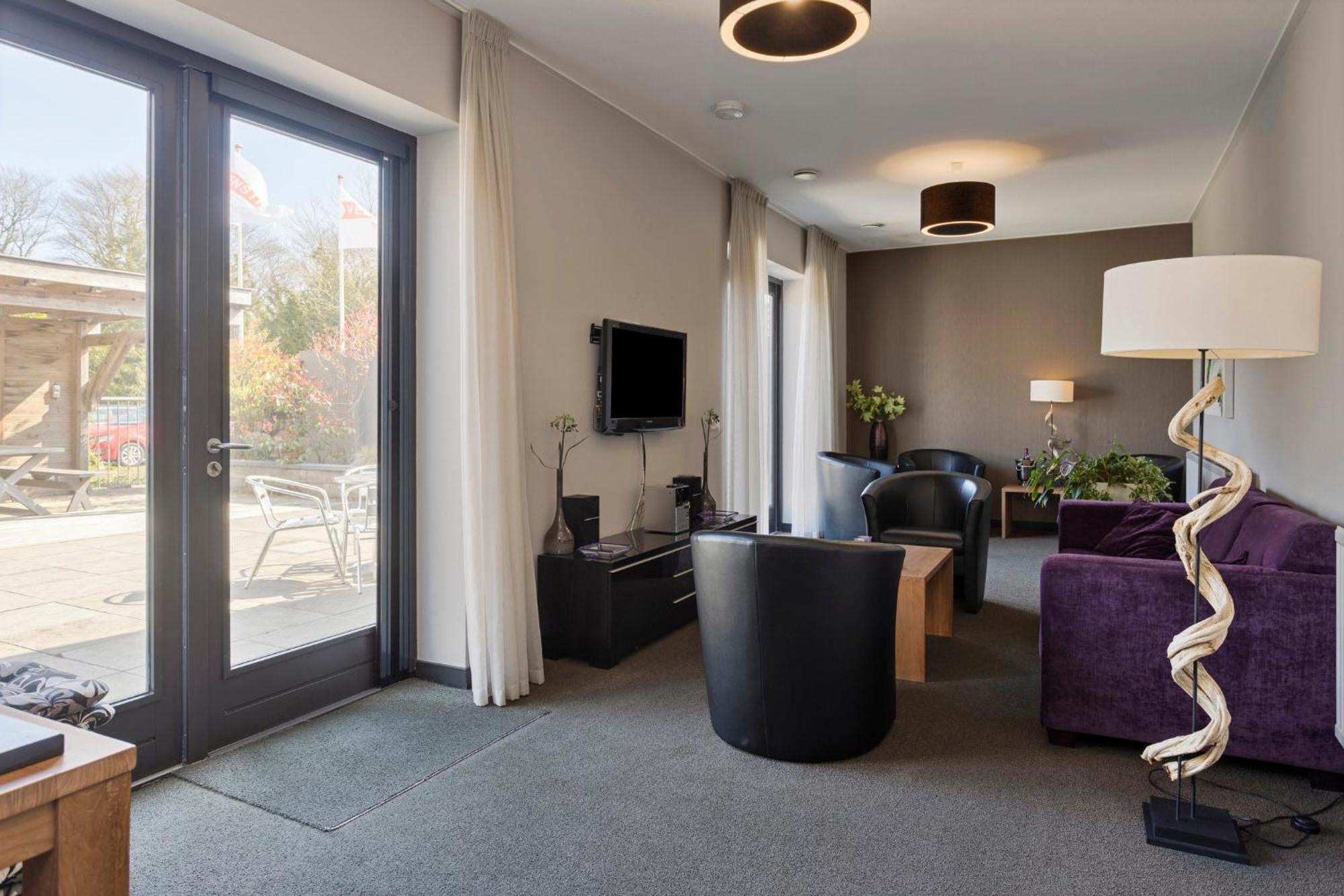 Uithuizermeeden Hunzego Hotel מראה חיצוני תמונה