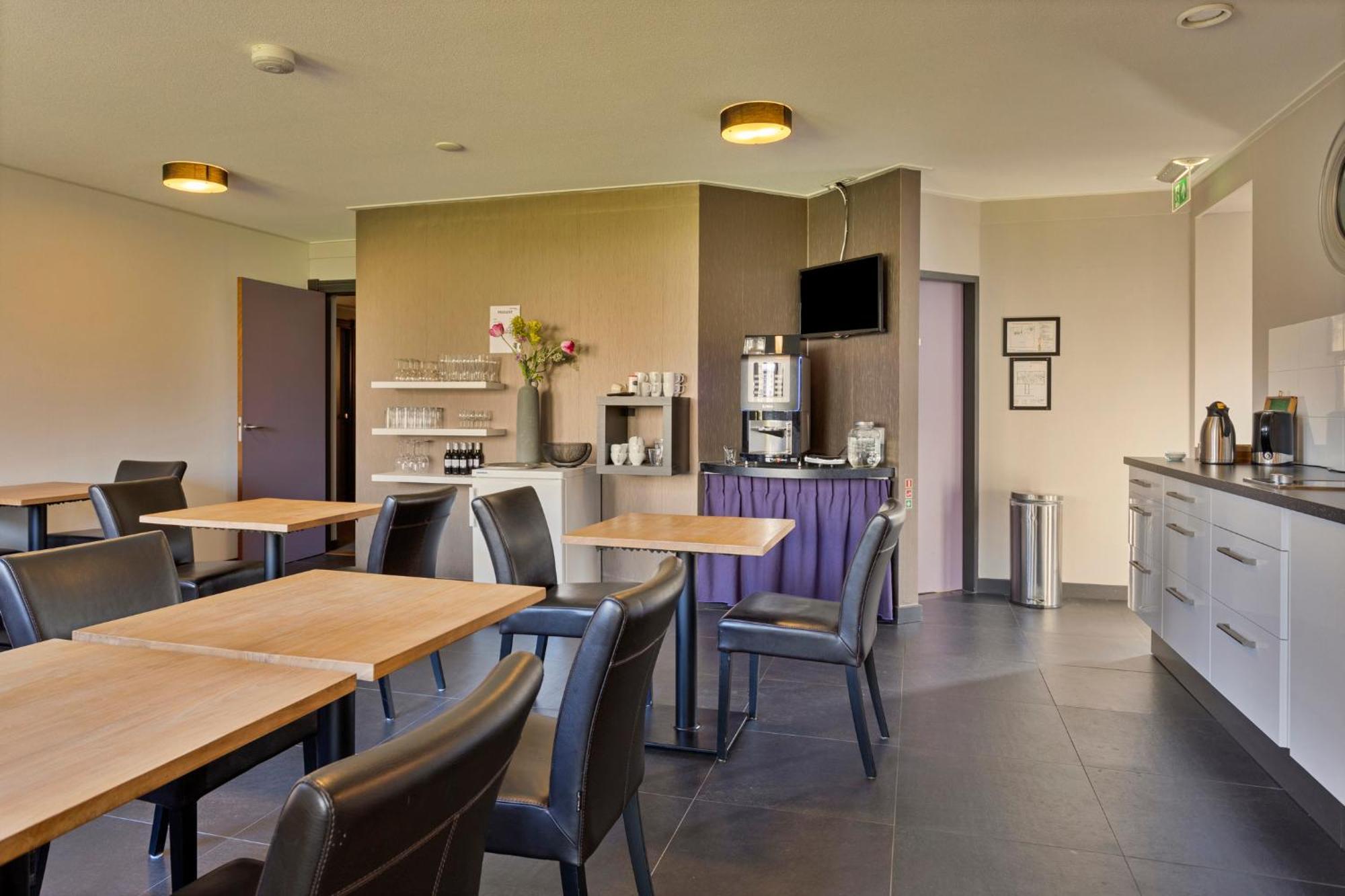 Uithuizermeeden Hunzego Hotel מראה חיצוני תמונה