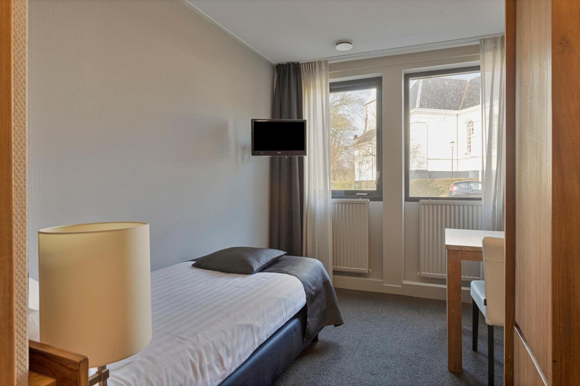 Uithuizermeeden Hunzego Hotel מראה חיצוני תמונה