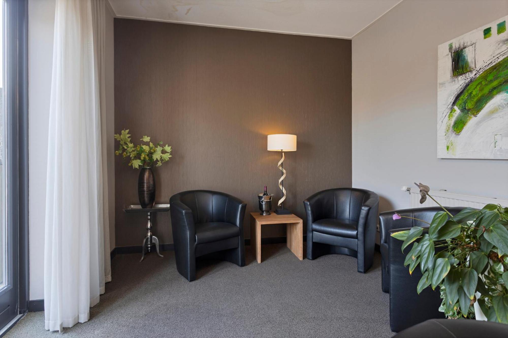 Uithuizermeeden Hunzego Hotel מראה חיצוני תמונה